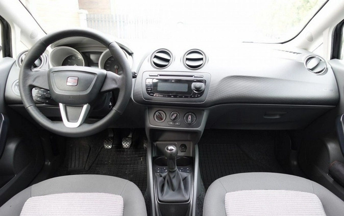 Seat Ibiza cena 17900 przebieg: 175000, rok produkcji 2009 z Ustka małe 154